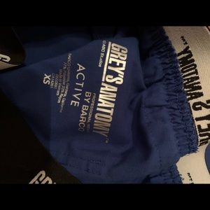 Grey’s Anatomy active scrub pants